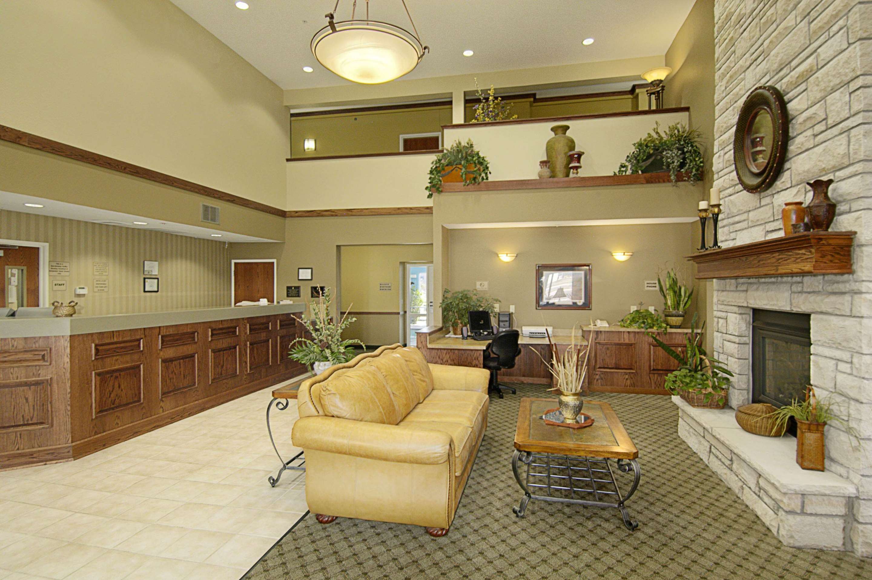 Lobby | Super 8 by Wyndham Topeka at Forbes Landing