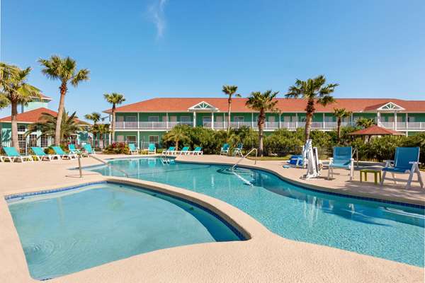 Pool - Days Inn Port Aransas