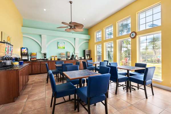 Restaurant - Days Inn Port Aransas