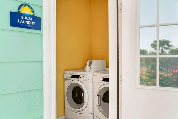 Amenities - Days Inn Port Aransas