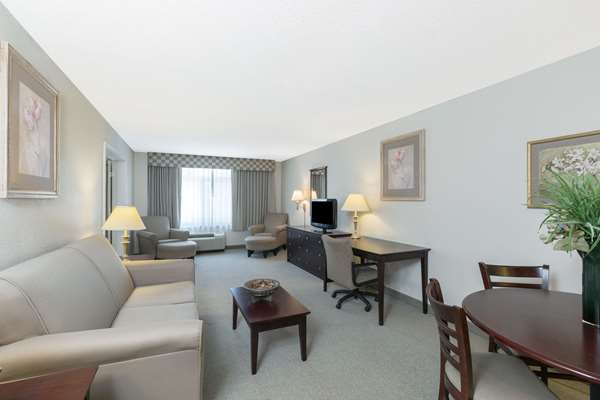 Suite - Wingate by Wyndham Tupelo - I-22, Exit 87