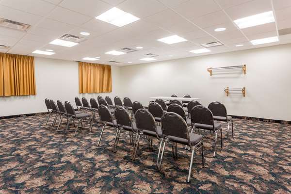  - Super 8 Hotel Alma