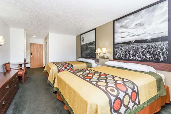  - Super 8 Hotel Alma