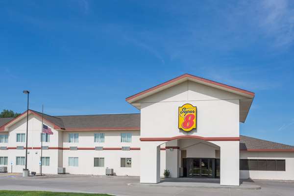 Exterior view - Super 8 Hotel Alma