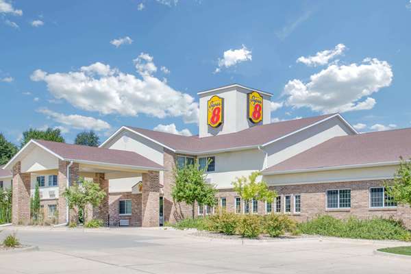 Exterior view - Super 8 Motel Cedar Falls