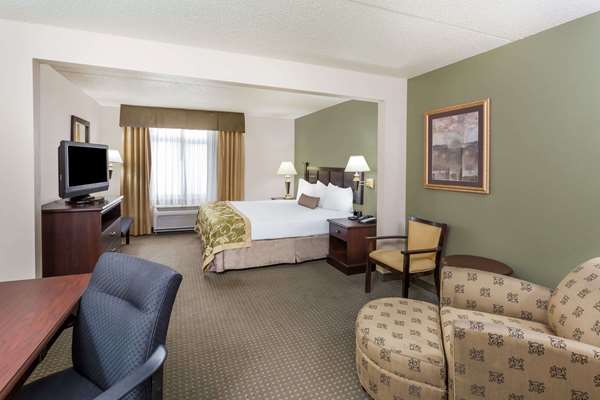  - Wingate by Wyndham Hotel Peoria
