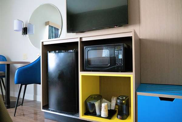  - Days Inn & Suites Port Wentworth