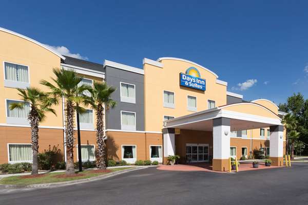 Exterior view - Days Inn & Suites Port Wentworth