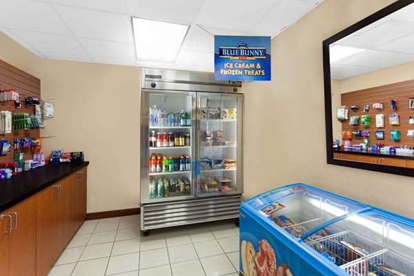  - Wingate by Wyndham Yuma - I-8, Exit 2