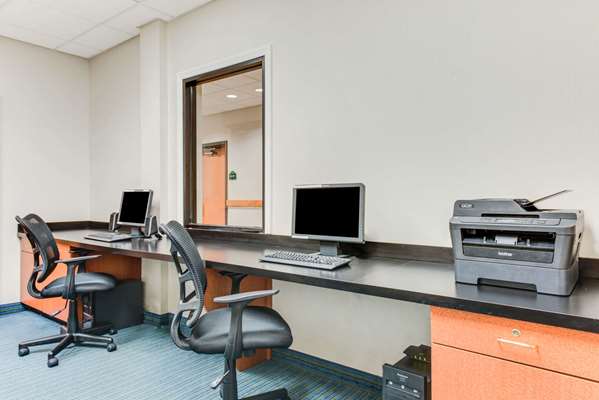 Conference Area - Wingate by Wyndham Hotel York