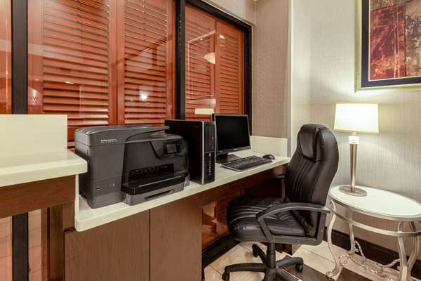 Conference Area - Wingate by Wyndham Erie - I-90, Exit 24