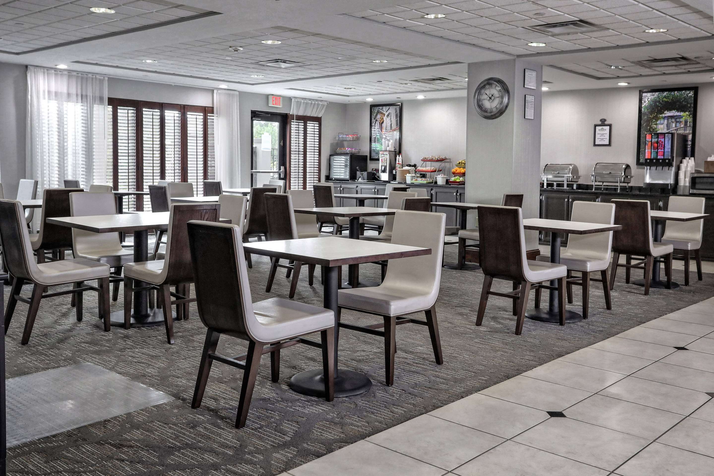 Restaurant | Wingate by Wyndham Savannah/Pooler