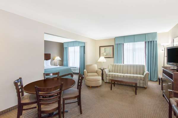  - Wingate by Wyndham Hotel Southport