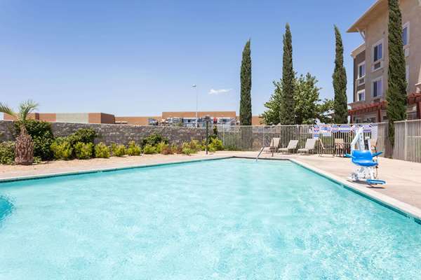Pool - Hawthorn Suites by Wyndham Victorville - I-15, Exit 147