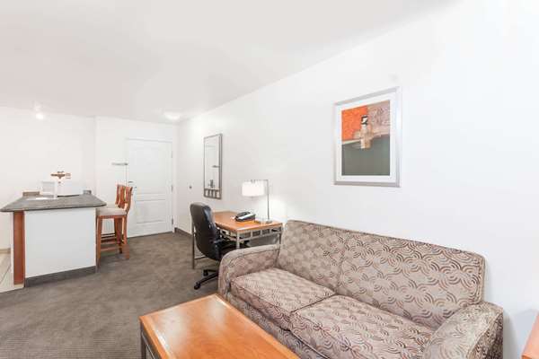 Suite - Hawthorn Suites by Wyndham Victorville - I-15, Exit 147