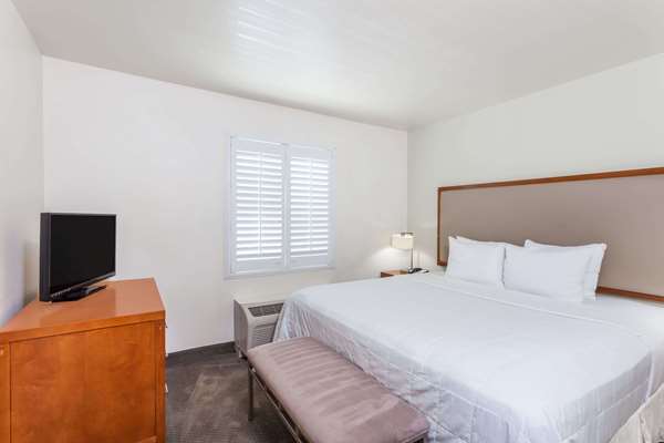 Suite - Hawthorn Suites by Wyndham Victorville - I-15, Exit 147