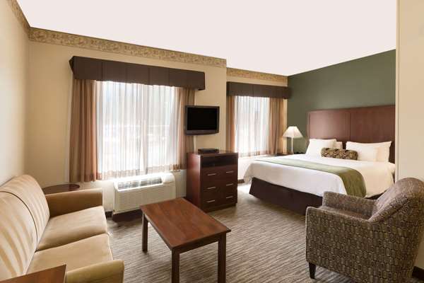  - Hawthorn Suites by Wyndham Gold River Rancho Cordova