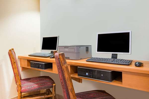 Conference Area - Hawthorn Suites by Wyndham Albuquerque - I-25, Exit 222