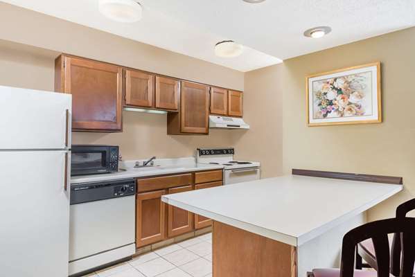 Suite - Hawthorn Suites by Wyndham North Columbus - I-71, Exit 117