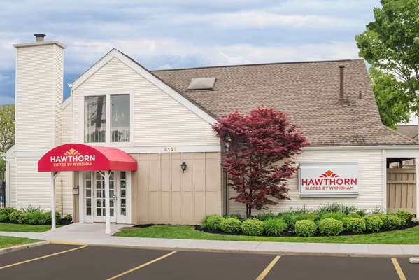 Exterior view - Hawthorn Suites by Wyndham North Columbus - I-71, Exit 117
