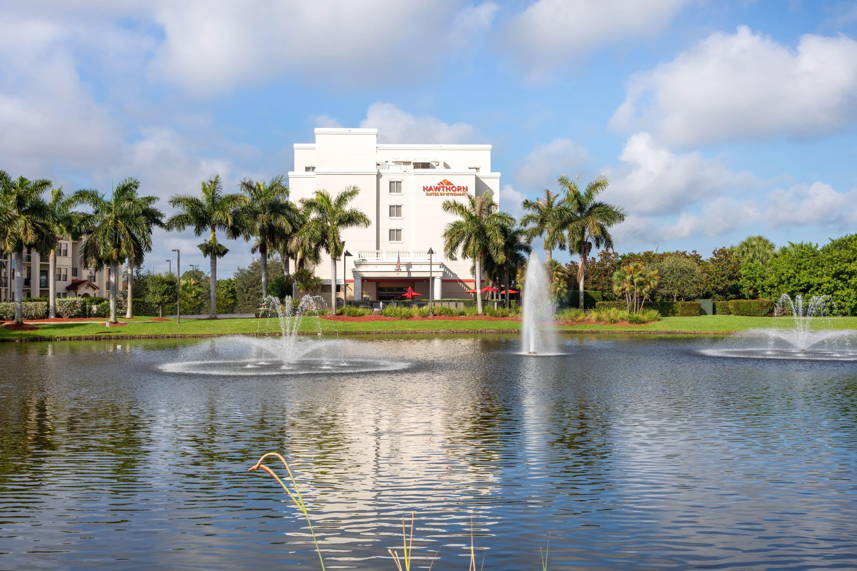 Exterior | Hawthorn Suites by Wyndham West Palm Beach