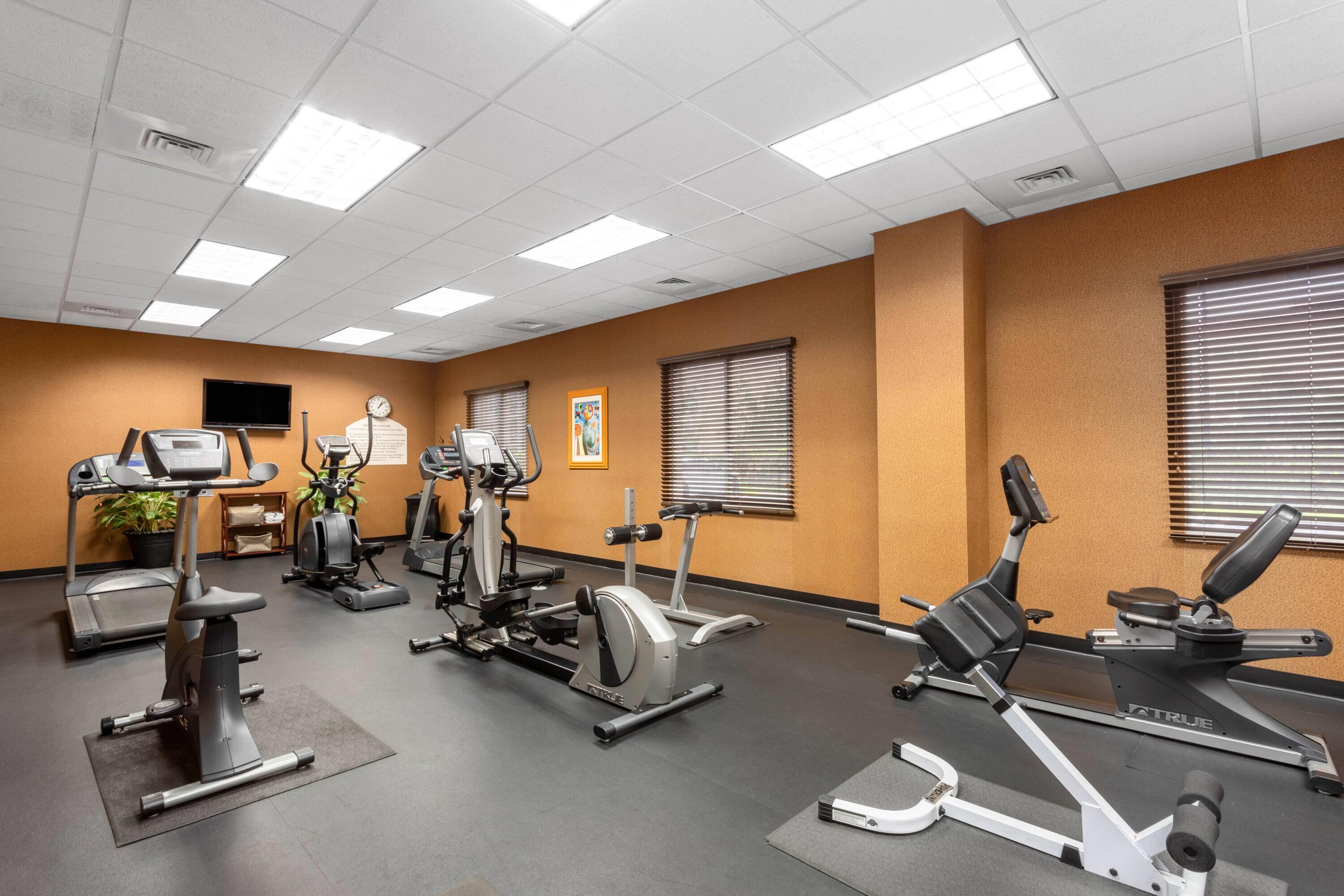 Health club fitness center gym | Hawthorn Suites by Wyndham West Palm Beach