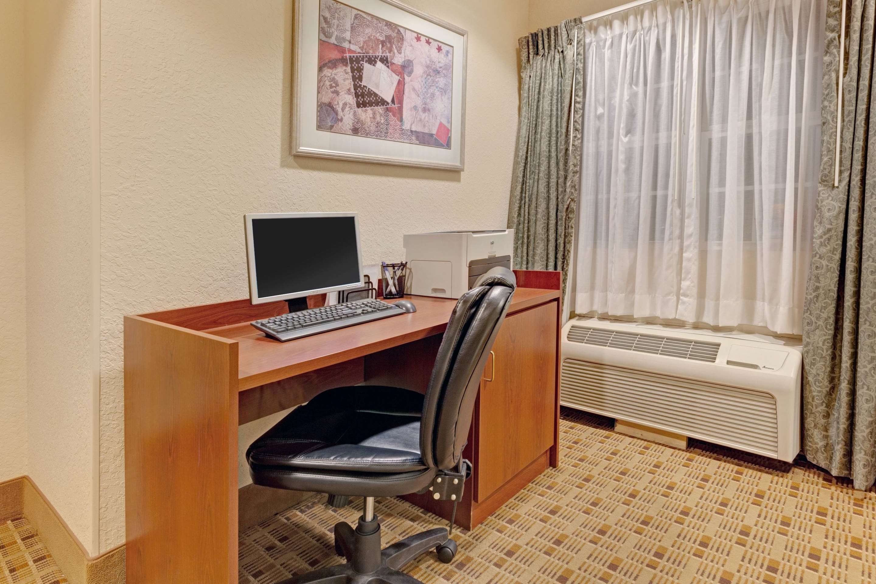 Business Center | Microtel Inn & Suites by Wyndham Jasper