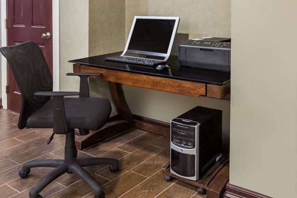 Conference Area - Hawthorn Suites by Wyndham Market Center Dallas - I-35, Exit 433B