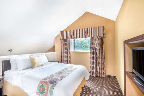 Suite - Hawthorn Suites by Wyndham North Dayton - I-75, Exit 59