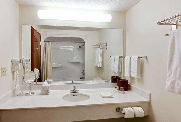  - Hawthorn Suites by Wyndham East Louisville