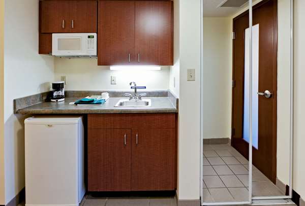  - Hawthorn Suites by Wyndham East Louisville