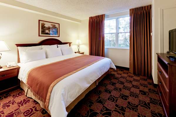 Suite - Hawthorn Suites by Wyndham East Louisville