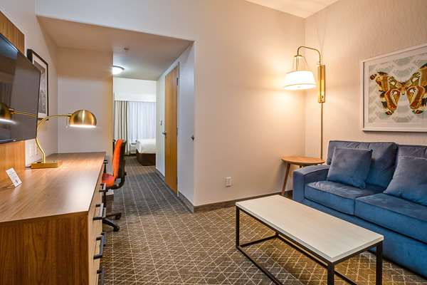  - Hawthorn Suites by Wyndham Alameda