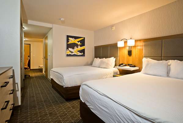  - Hawthorn Suites by Wyndham Alameda