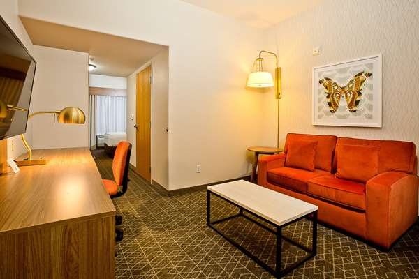  - Hawthorn Suites by Wyndham Alameda