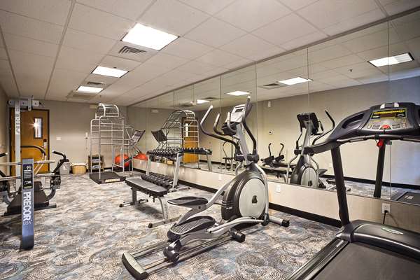 Fitness/ Exercise Room - Hawthorn Suites by Wyndham Alameda
