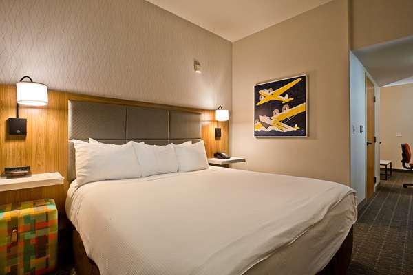  - Hawthorn Suites by Wyndham Alameda