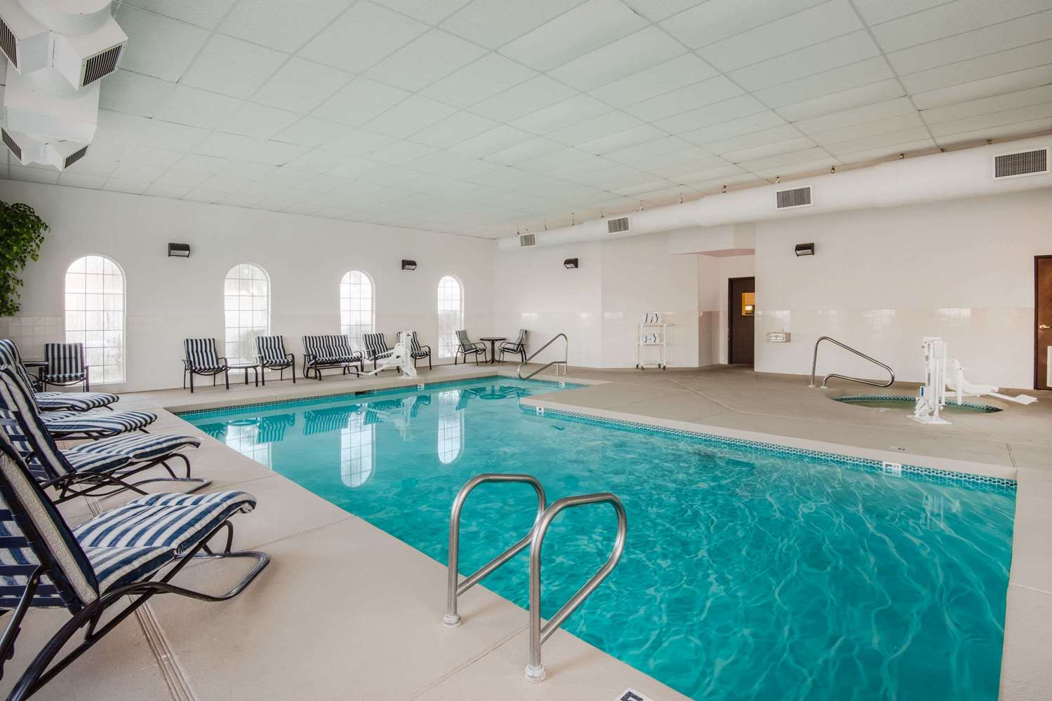 Hawthorn Suites By Wyndham Henderson Nv See Discounts