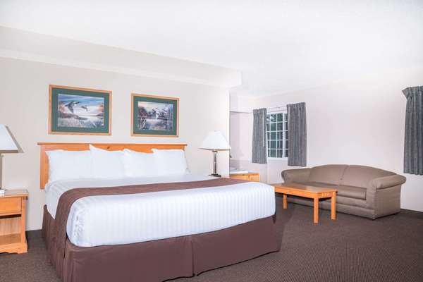  - Baymont Inn & Suites Baxter