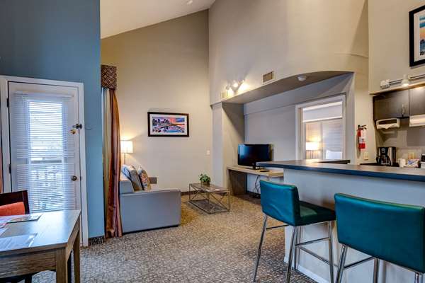  - Hawthorn Suites by Wyndham Kent