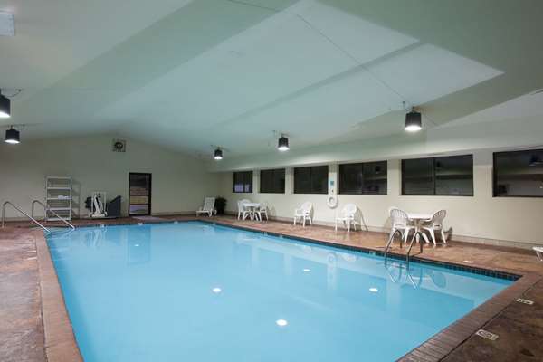 Pool - Hawthorn Suites by Wyndham Tinker AFB Midwest City - I-40, Exit 156A