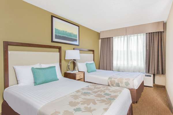  - Hawthorn Suites by Wyndham Tinker AFB Midwest City - I-40, Exit 156A