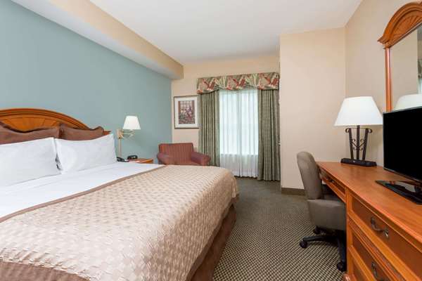  - Hawthorn Suites by Wyndham Lake Buena Vista - I-4, Exit 68