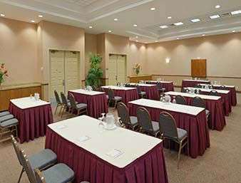  - Hawthorn Suites by Wyndham Lake Buena Vista - I-4, Exit 68