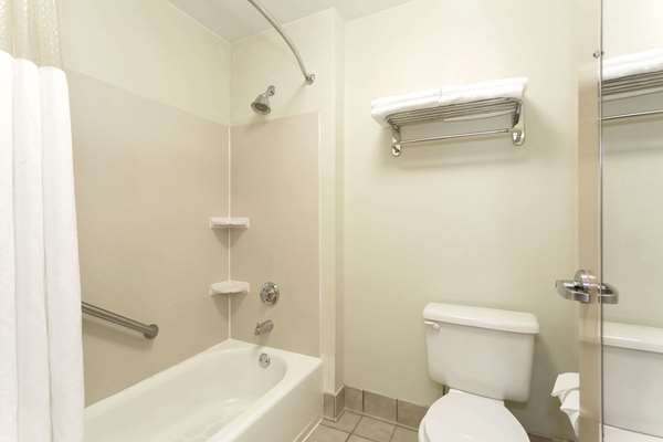  - Baymont Inn & Suites Mason - I-71, Exit 25
