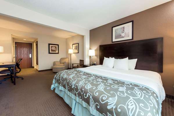  - Wingate by Wyndham Cincinnati Airport Erlanger - I-71 & I-75, Exit 184