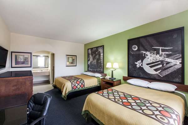  - Super 8 Motel Hobby Airport South Houston