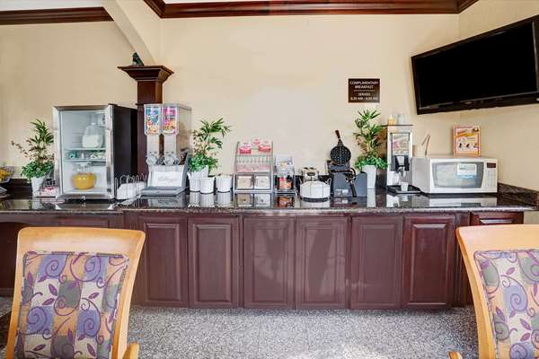  - Super 8 Motel Hobby Airport South Houston