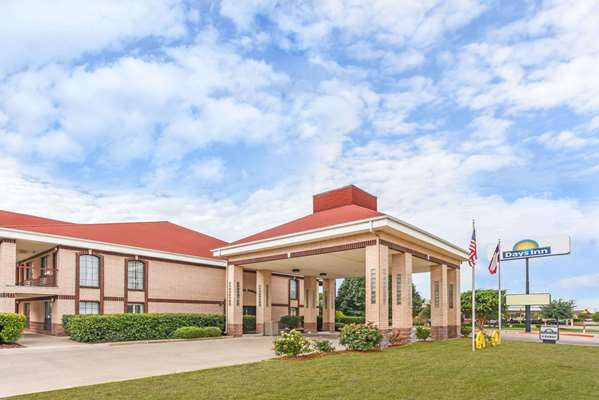 Exterior view - Days Inn Lake Granbury