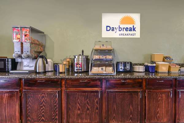  - Days Inn Lake Granbury